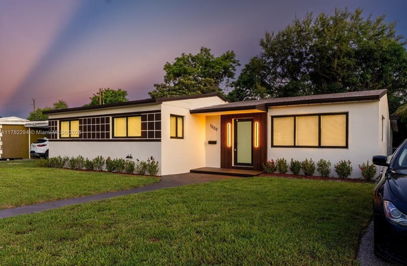 1000 NW 198th St, Miami Gardens FL 33169