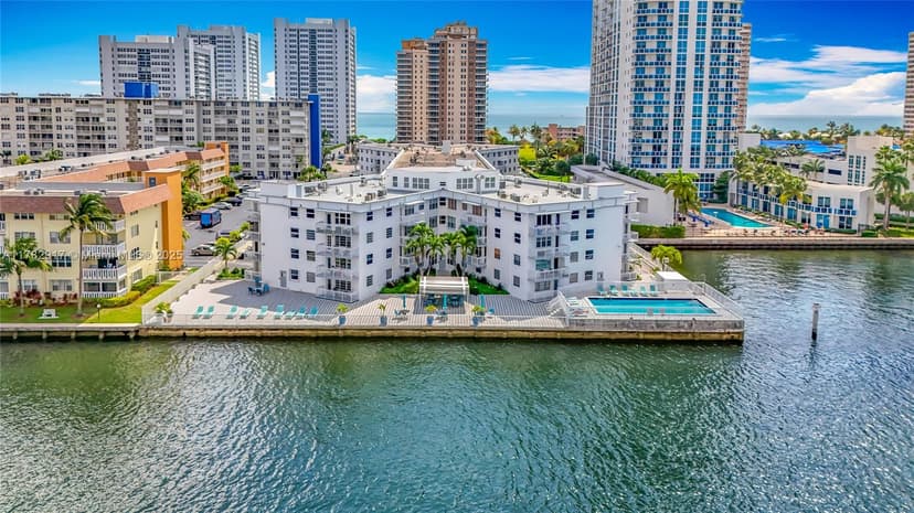 1913 S Ocean Dr # 110, Hallandale Beach FL 33009