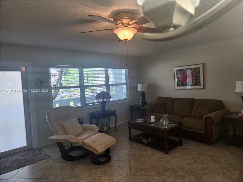 2114 E Cambridge  E # 2114, Deerfield Beach FL 33442