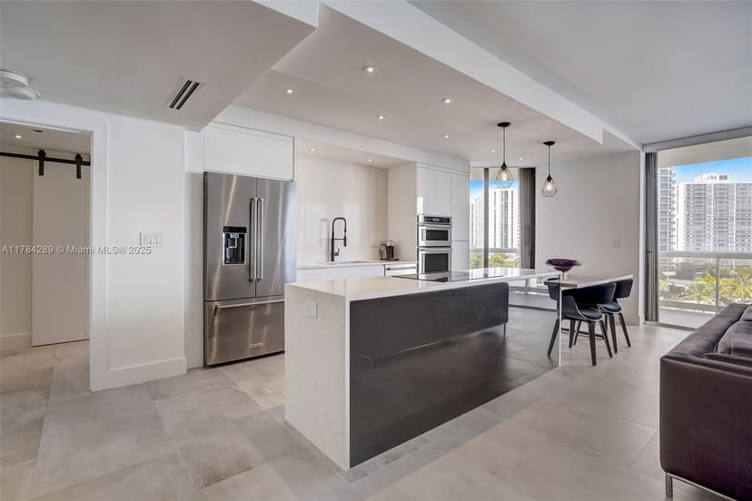 20191 E Country Club Dr # 802, Aventura FL 33180