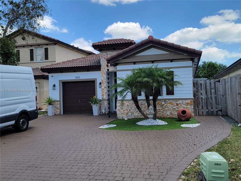405 NE 25th Ter, Homestead FL 33033