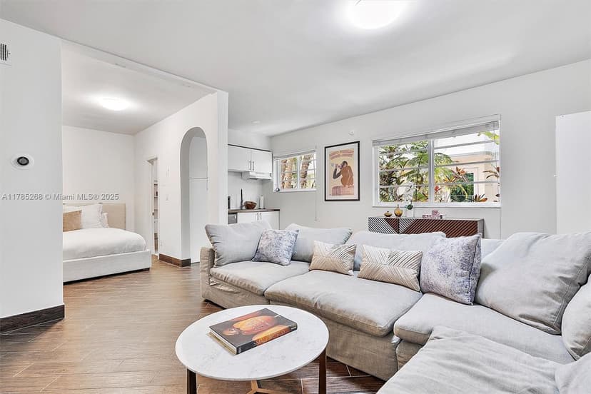 359 Meridian Ave # A105, Miami Beach FL 33139