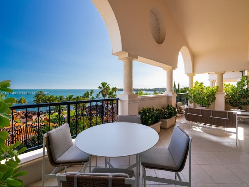19152 Fisher Island Dr # 19152, Miami Beach FL 33109