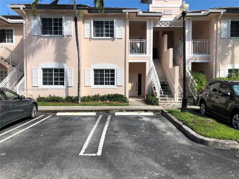 2733 NE 3rd Ct # 103, Homestead FL 33033