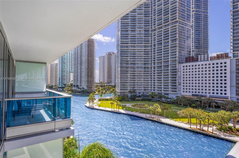 200 Biscayne Blvd Way # 503, Miami FL 33131