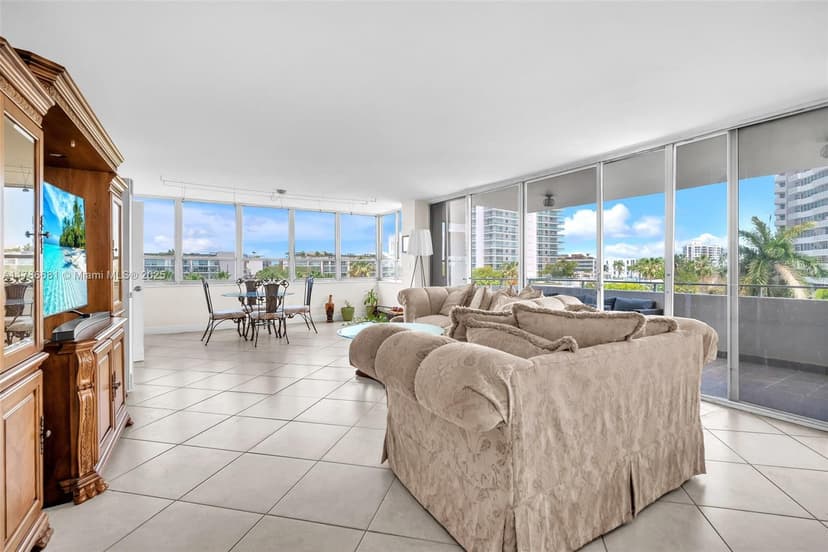 11 Island Ave # 512, Miami Beach FL 33139