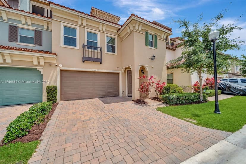 2962 NW 124th Way, Sunrise FL 33323