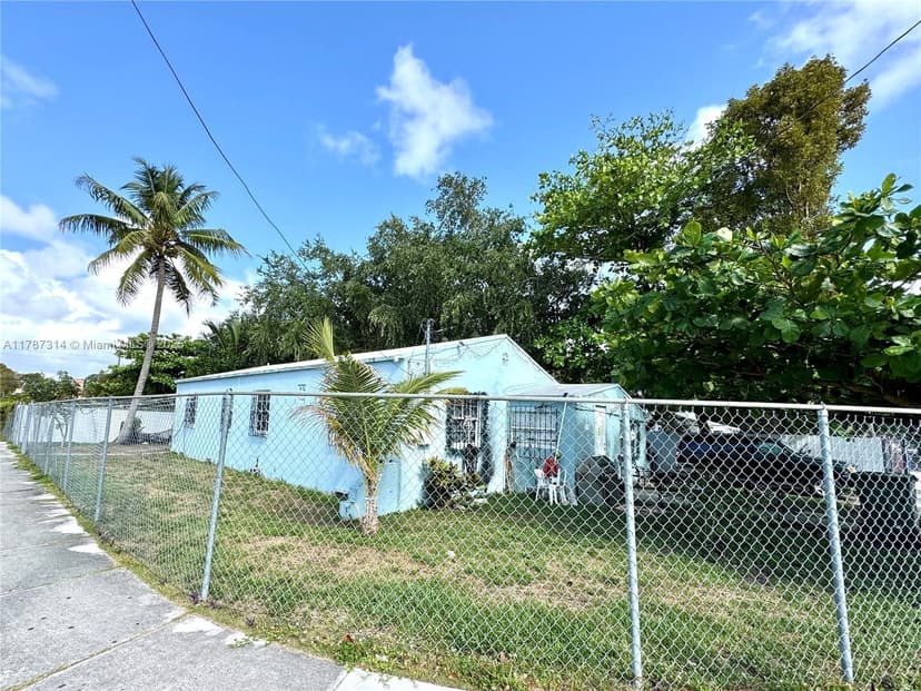 6400 NW 1st Pl, Miami FL 33150