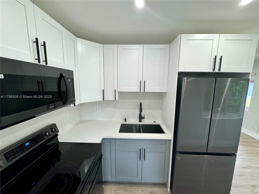 2631 SW 13th Ave, Fort Lauderdale FL 33315