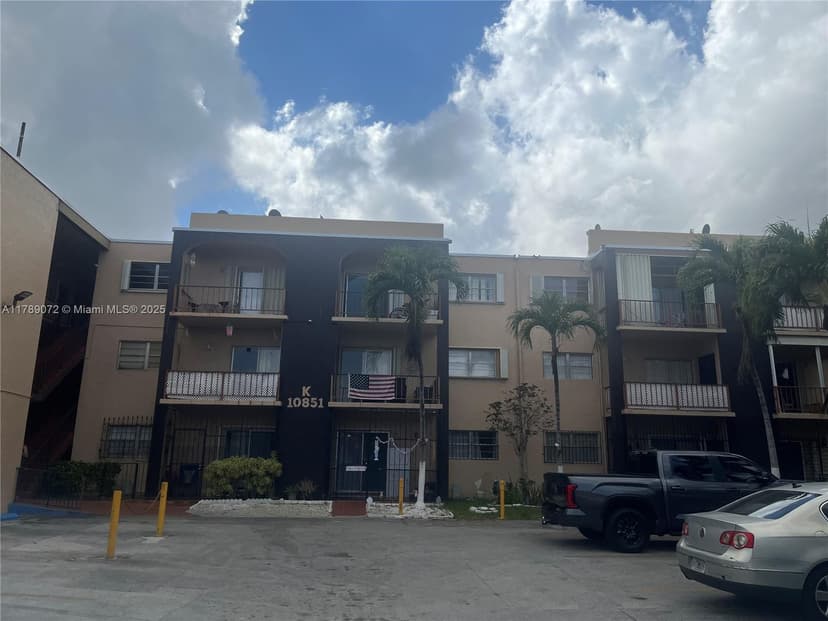 10851 SW 2nd St # K304, Sweetwater FL 33174