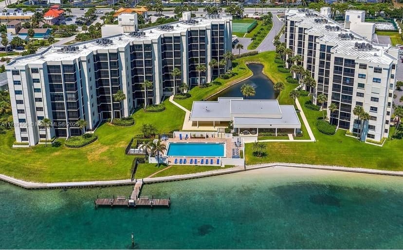 19800 Sandpointe Bay Dr # 506, Tequesta FL 33469