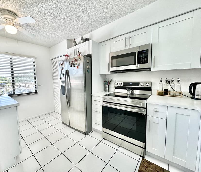 6193 Pointe Regal Cir # 304, Delray Beach FL 33484