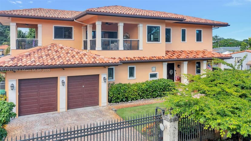 4251 SW 11th St, Miami FL 33134