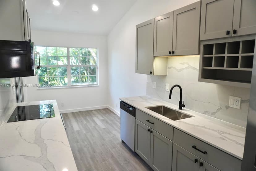 17262 Boca Club Blvd # 2402, Boca Raton FL 33487
