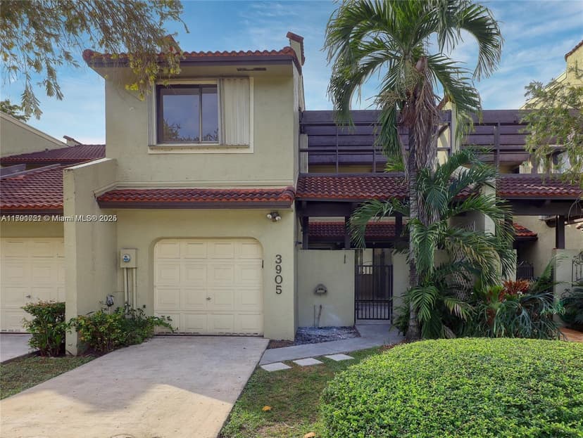 3905 Adra Ave # 46B, Doral FL 33178