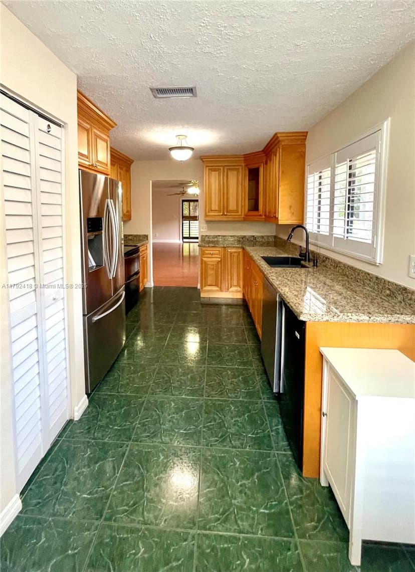 2141 SW 93rd Way # 704, Davie FL 33324