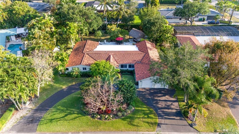 6860 SW 128th St, Pinecrest FL 33156