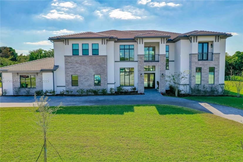 17130 Magnolia Estates Dr, Southwest Ranches FL 33331