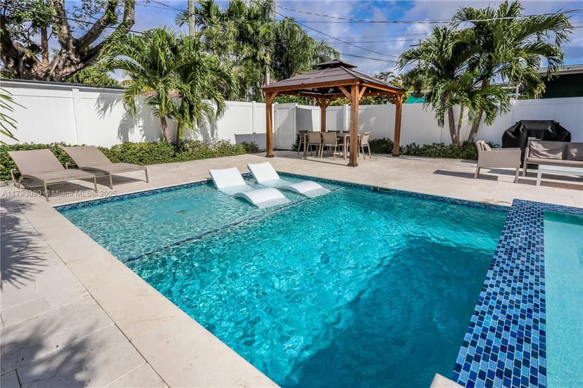 1535 Hollywood Blvd, Hollywood FL 33020