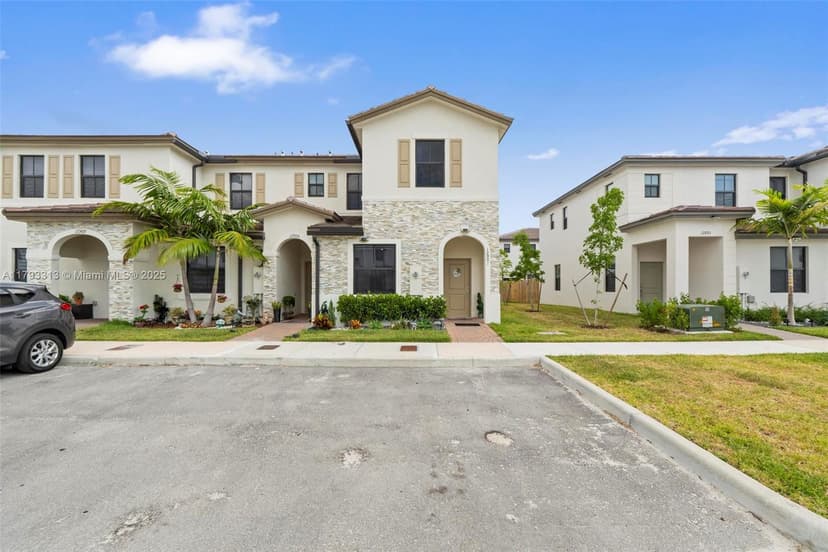 12901 SW 232nd Ln, Homestead FL 33032