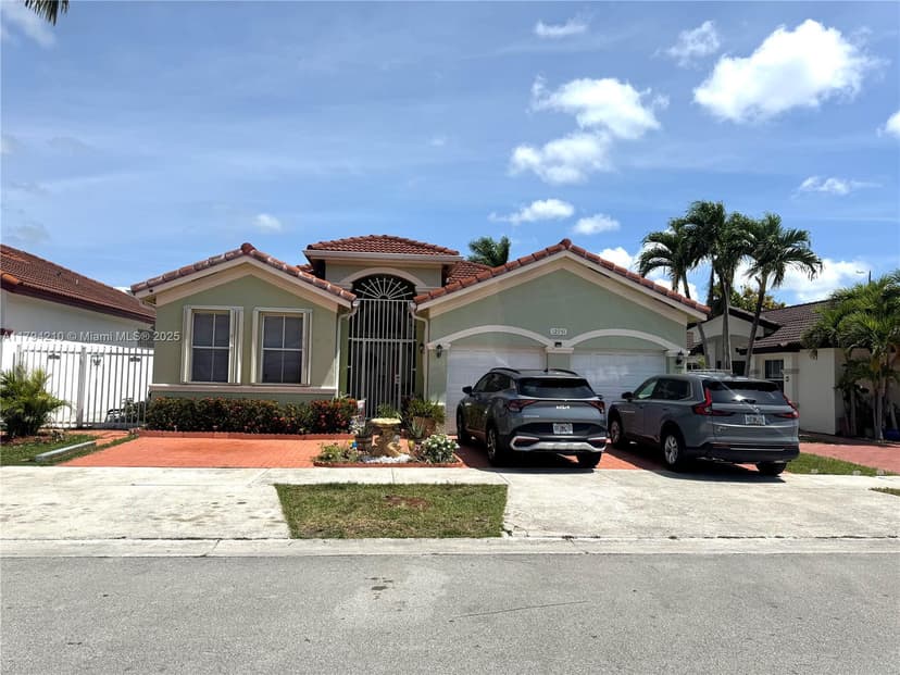 12951 NW 8th St, Miami FL 33182