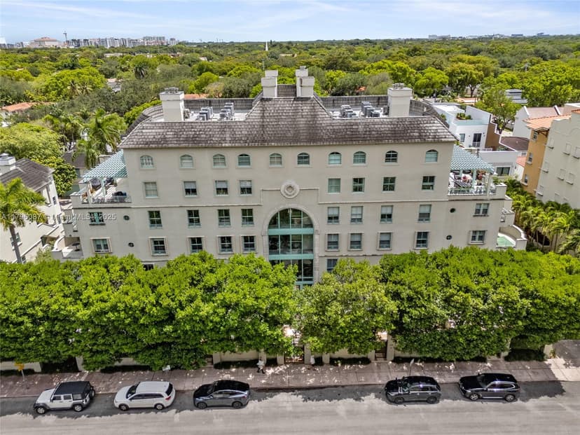 614 Valencia Ave # 103, Coral Gables FL 33134