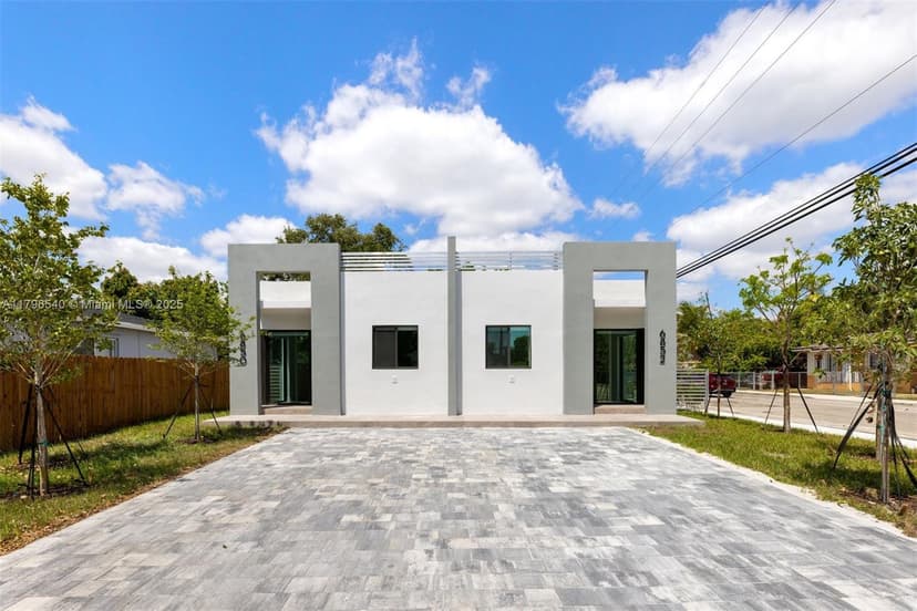 6850-6852 NW 4th AVE, Miami FL 33150