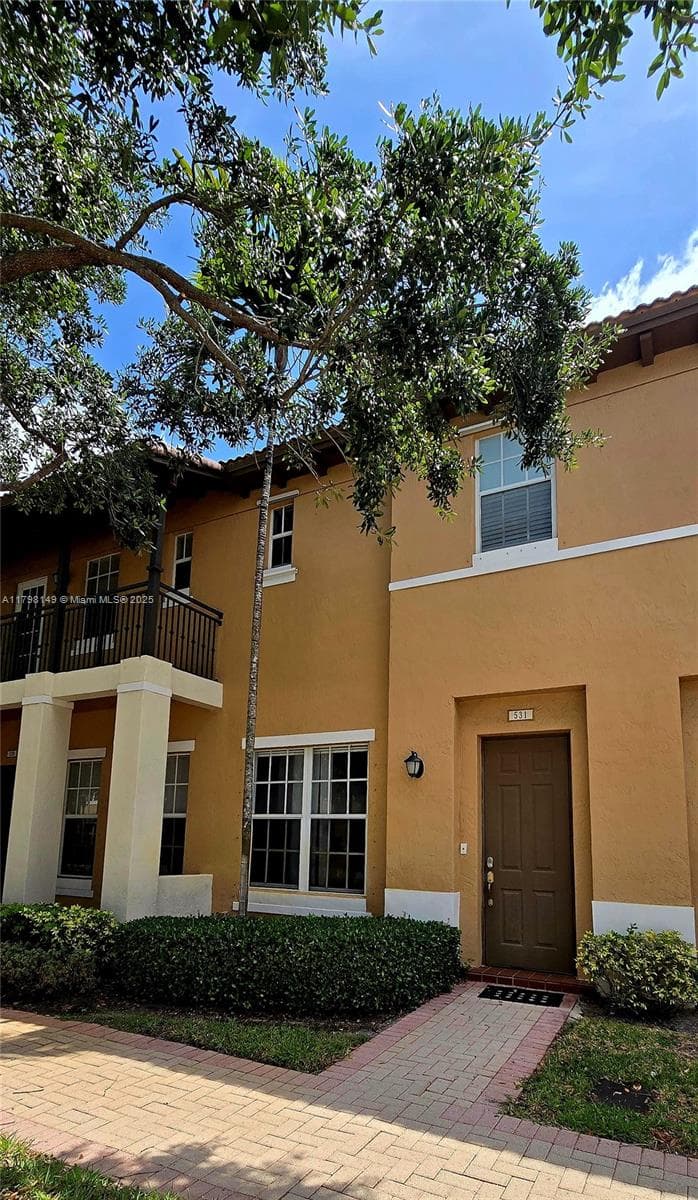 531 SW 147th Ave # 4, Pembroke Pines FL 33027