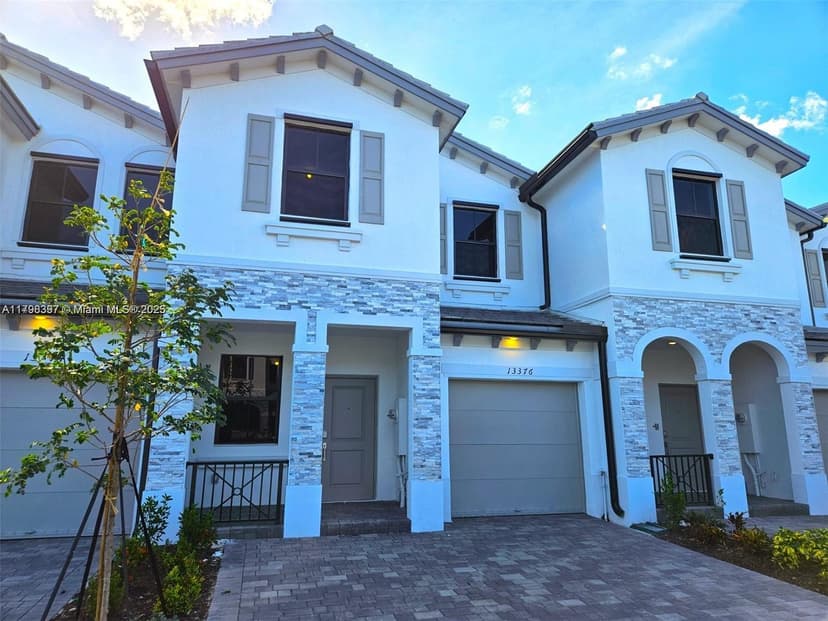 13376 SW 287th St, Homestead FL 33033