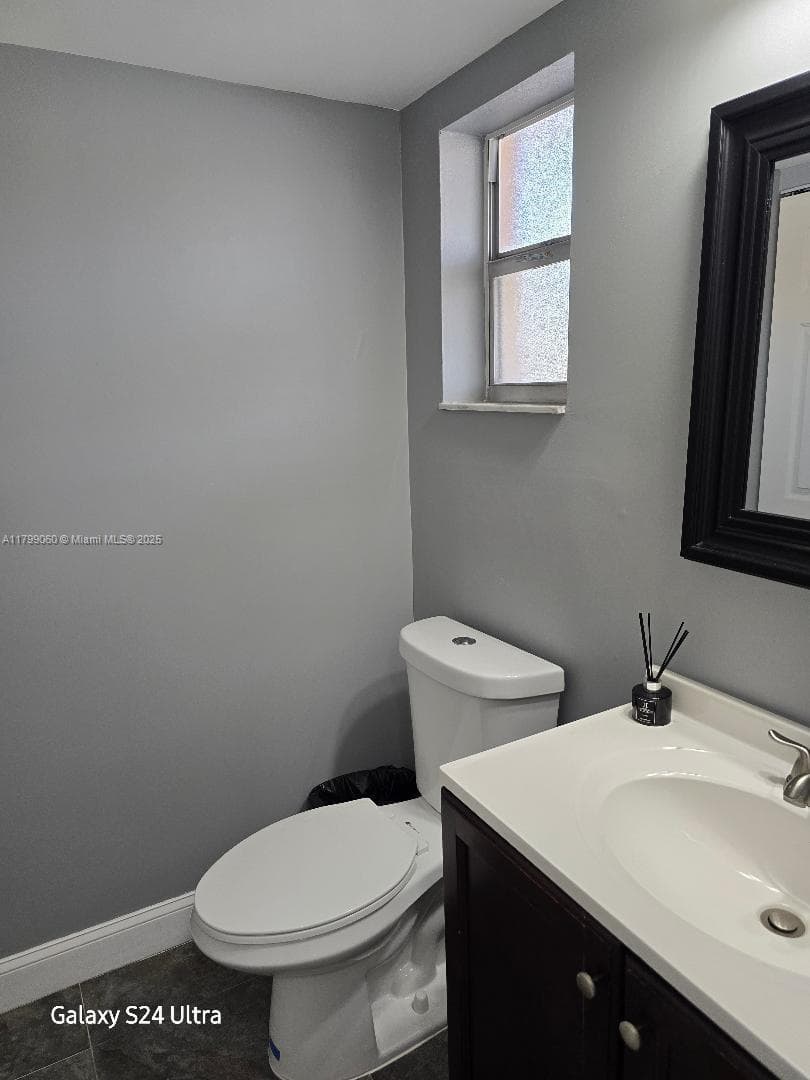 9800 Sunrise Lakes Blvd # 104, Sunrise FL 33322