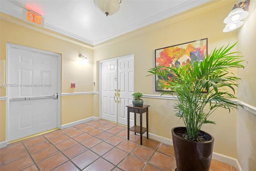 1400 Salzedo St # 208, Coral Gables FL 33134