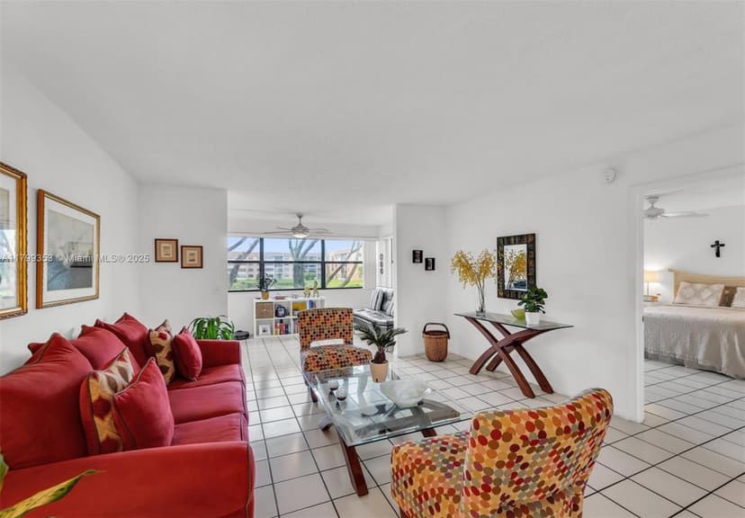 10451 Sunrise Lakes Blvd # 205, Sunrise FL 33322