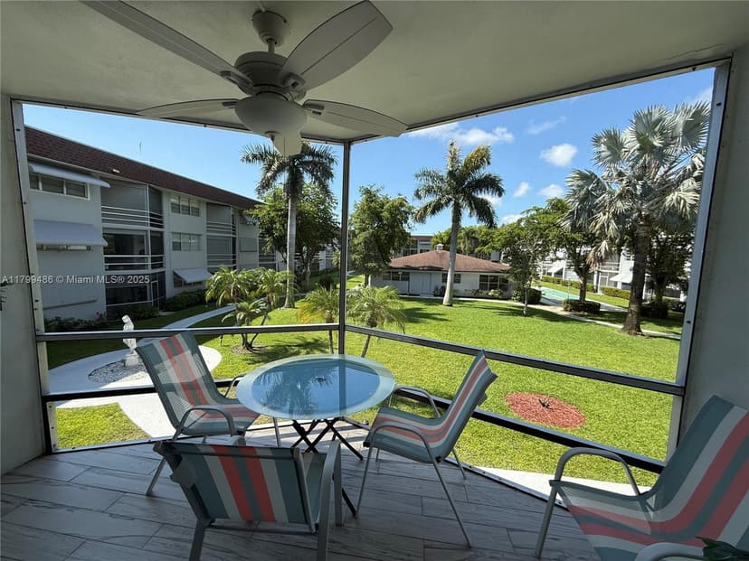 400 SE 10th St # 214, Deerfield Beach FL 33441