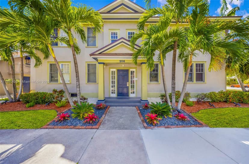 206 S 15th Ave, Hollywood FL 33020