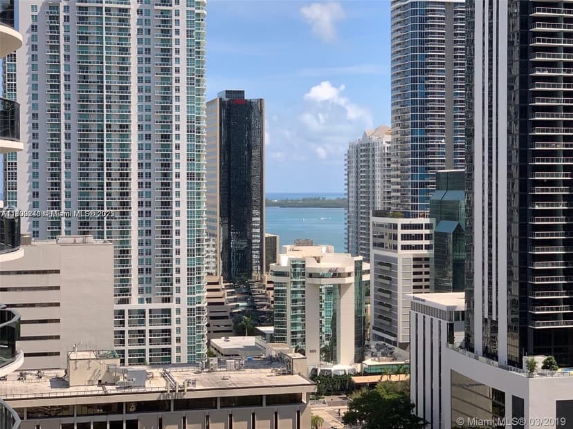 55 SW 9th St # 2003, Miami FL 33130