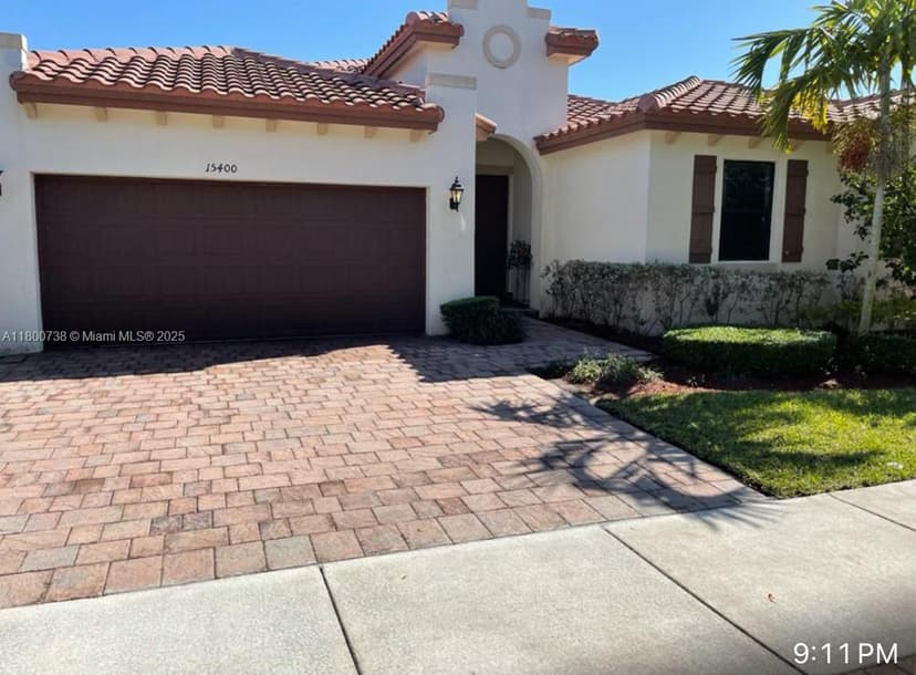 15400 SW 176 LN, Miami FL 33187