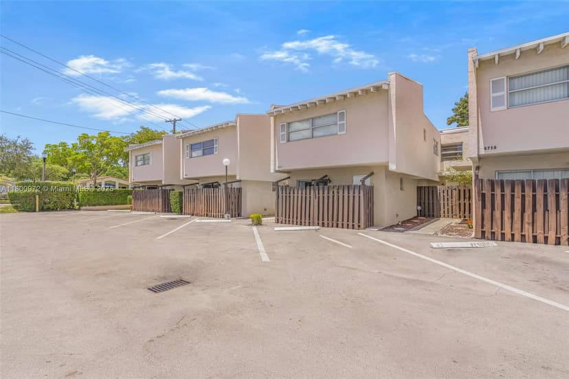 8713 NE 4th Ave Rd # 8713, Miami Shores FL 33138