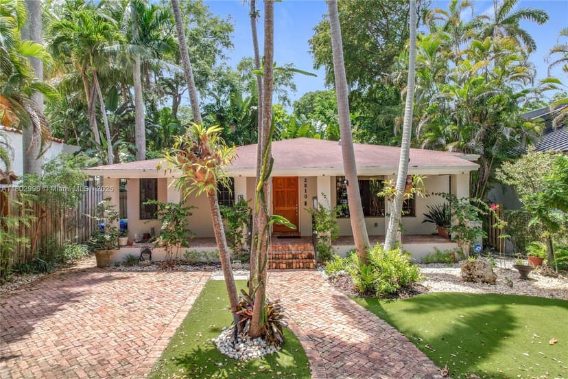2810 Crystal Ct, Miami FL 33133