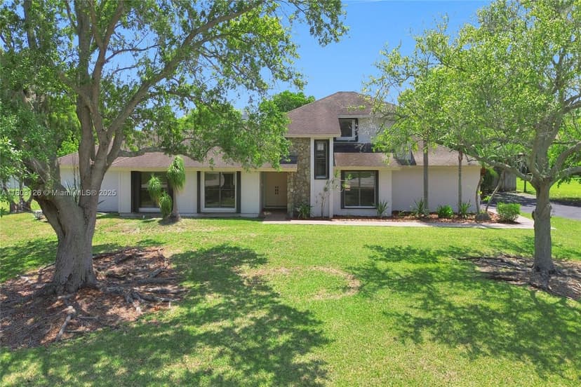 14940 SW 164th Ter, Miami FL 33187