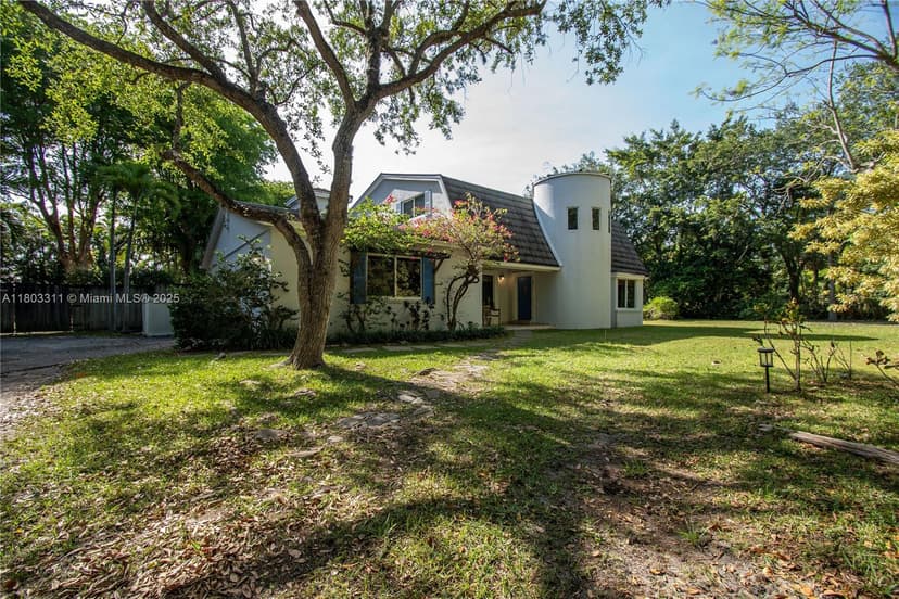 10900 SW 90th Ave, Miami FL 33176