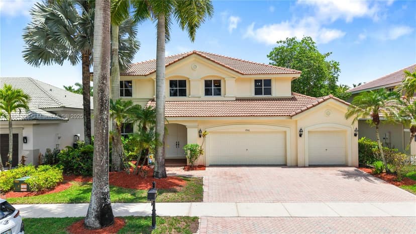 1906 Timberline Rd, Weston FL 33327