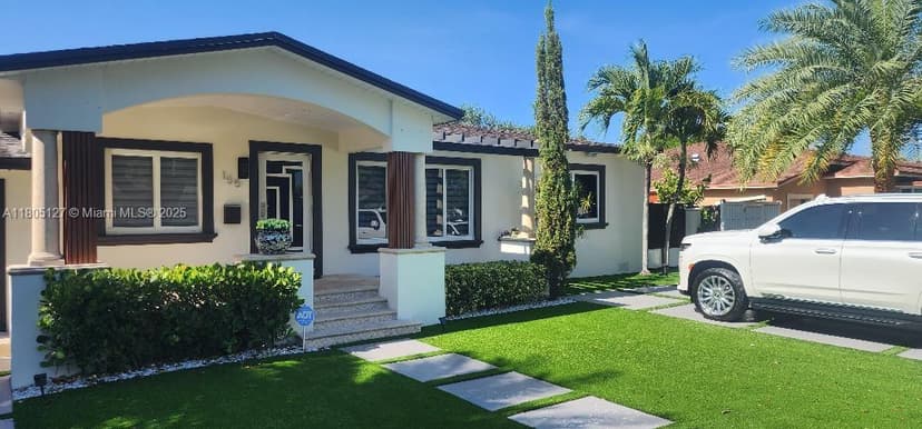 155 W 60th St, Hialeah FL 33012