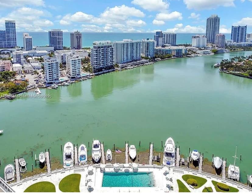 900 Bay Dr # 210, Miami Beach FL 33141
