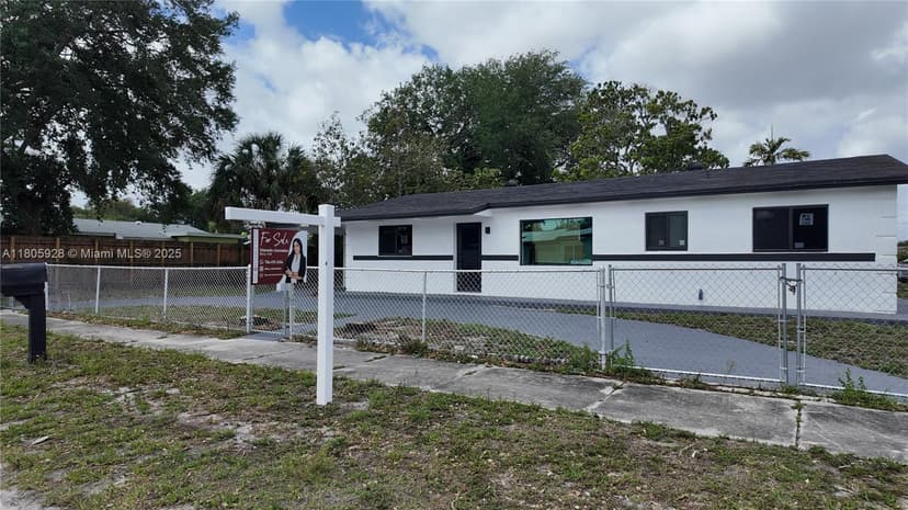 3800 NW 208th St, Miami Gardens FL 33055