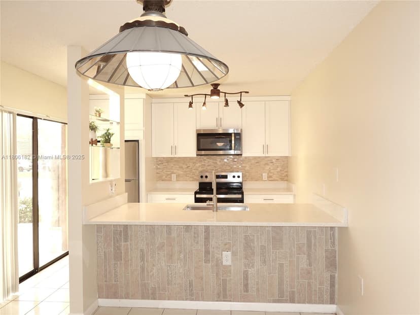 4226 42nd Way, West Palm Beach FL 33407