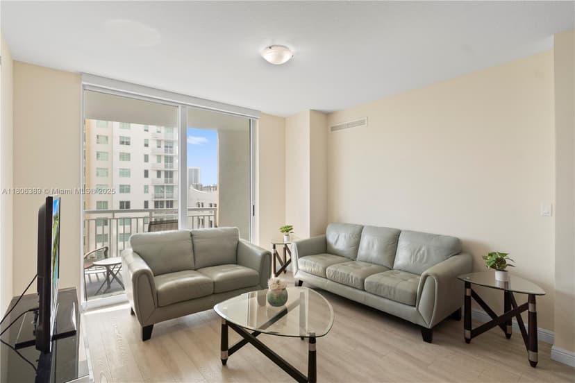 1745 E Hallandale Beach Blvd # 705W, Hallandale Beach FL 33009