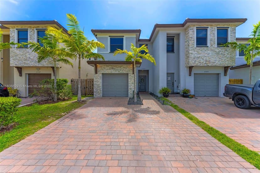25565 SW 109th Ave, Homestead FL 33032