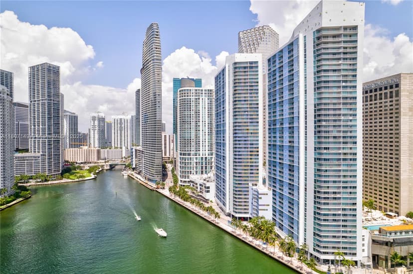 335 S Biscayne Blvd # 1006, Miami FL 33131