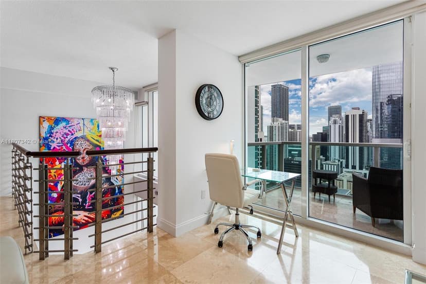 41 SE 5th St # 2008, Miami FL 33131