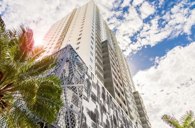 185 SE 14th Ter # 909, Miami FL 33131
